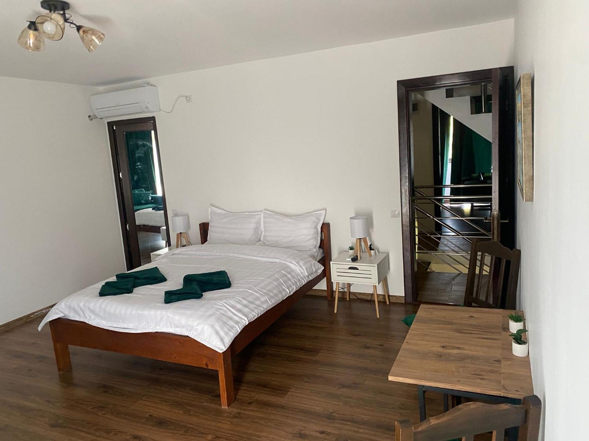 La Luca Hotel Maliuc Buitenkant foto