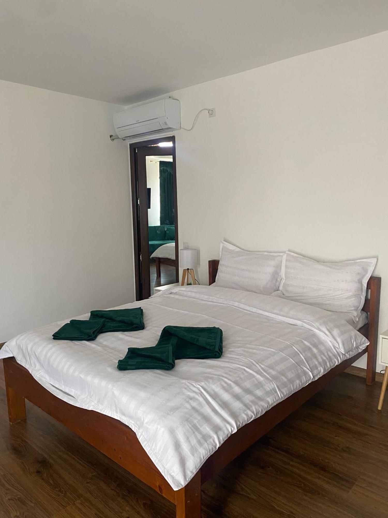 La Luca Hotel Maliuc Buitenkant foto